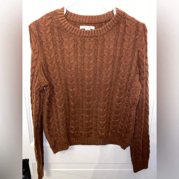 American Eagle Cropped Cable Knit Sweater - Picture 3 of 3